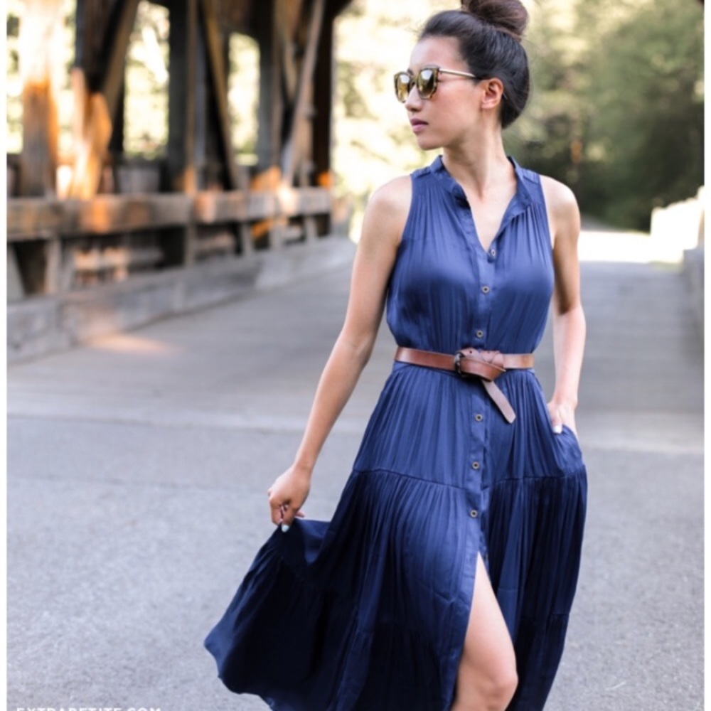 Banana Sleeveless Tiered Button Down Maxi Dress